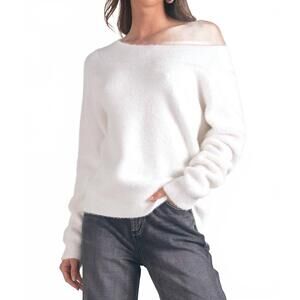 NEW ELAN off shoulder sweater in white